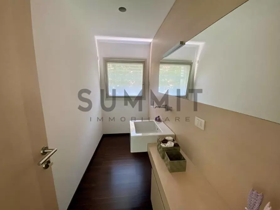 Immagine 25 di Villa in vendita  in Via Magrè Cristoforo a Schio