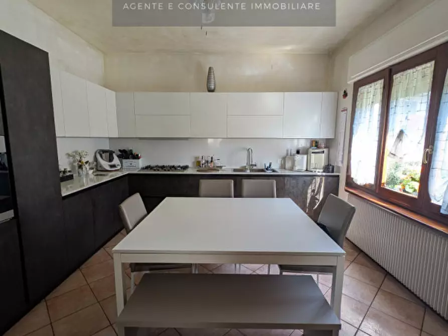 Immagine 9 di Casa bifamiliare in vendita  a Vittorio Veneto