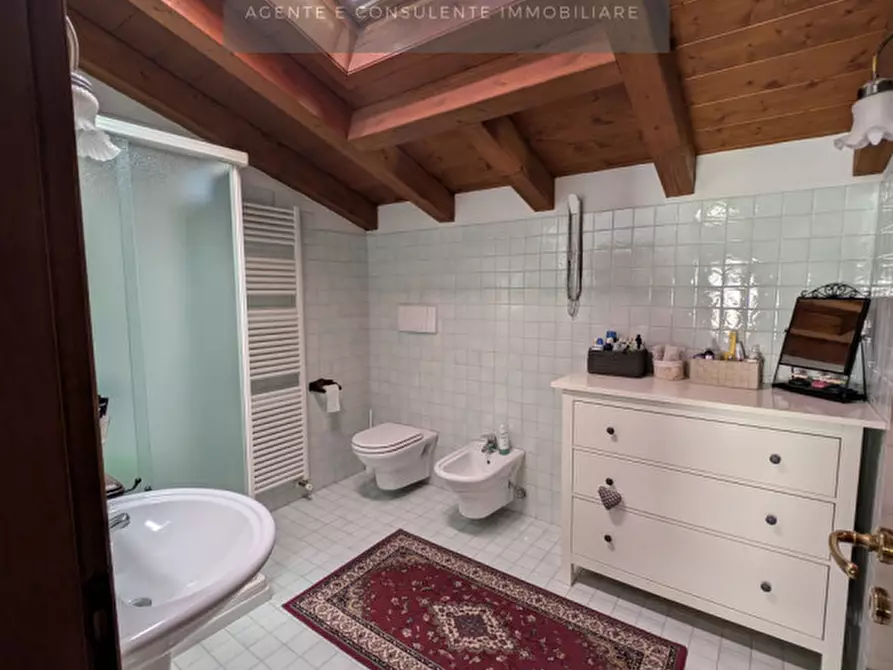 Immagine 20 di Casa bifamiliare in vendita  a Vittorio Veneto