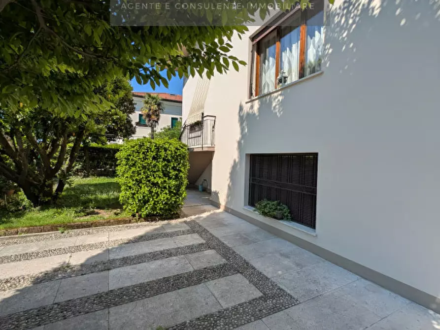 Immagine 34 di Casa bifamiliare in vendita  a Vittorio Veneto