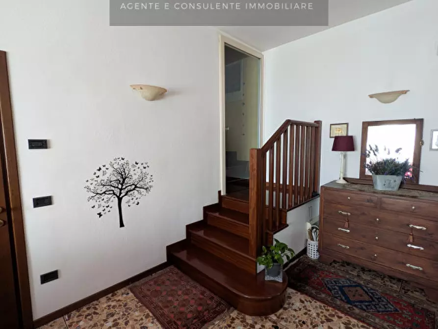 Immagine 37 di Casa bifamiliare in vendita  a Vittorio Veneto