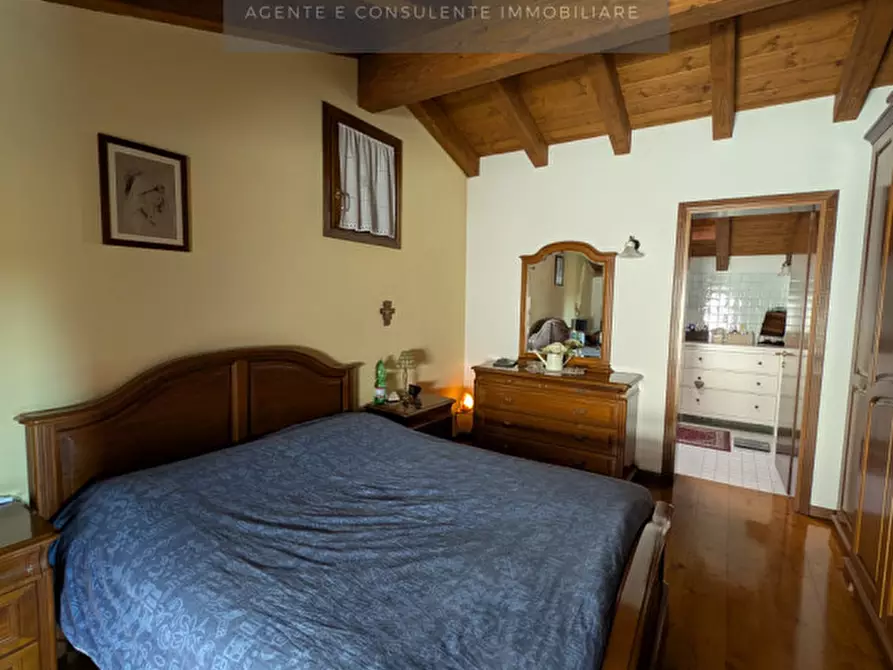 Immagine 6 di Casa bifamiliare in vendita  a Vittorio Veneto