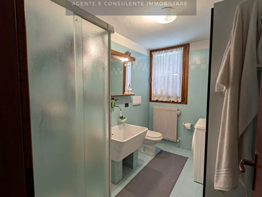 Immagine 24 di Casa bifamiliare in vendita  a Vittorio Veneto