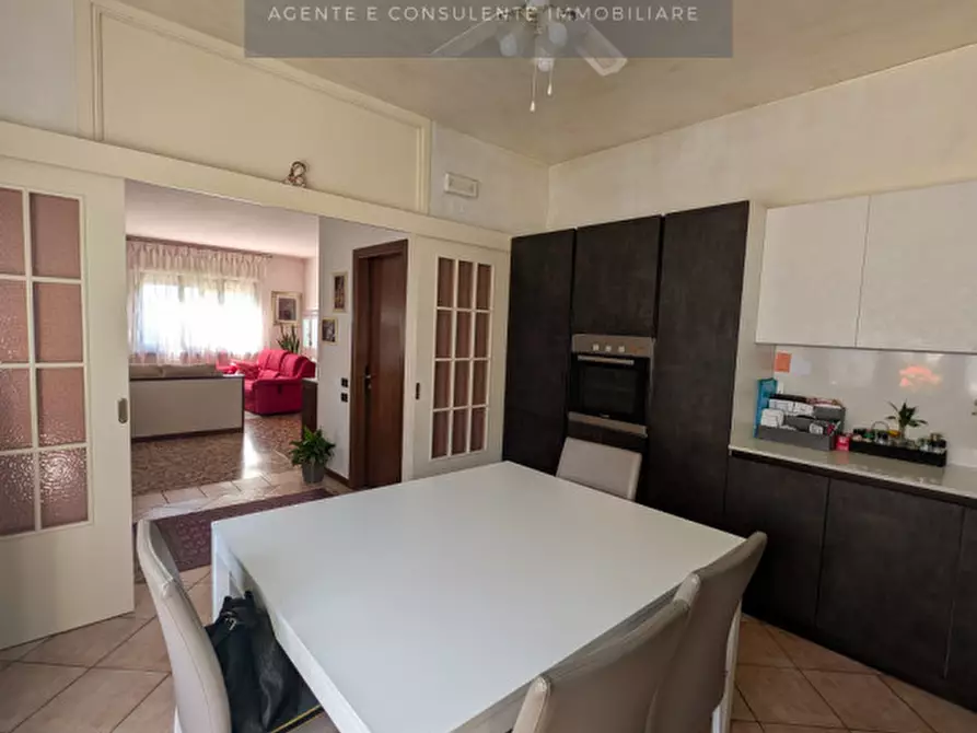 Immagine 43 di Casa bifamiliare in vendita  a Vittorio Veneto