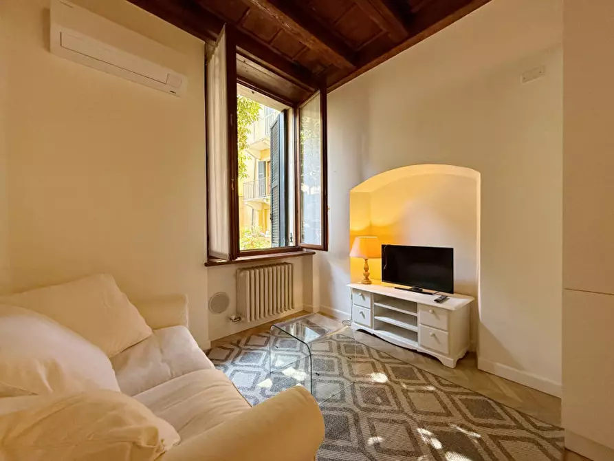 Immagine 3 di Appartamento in affitto  in via duomo 6 a Verona