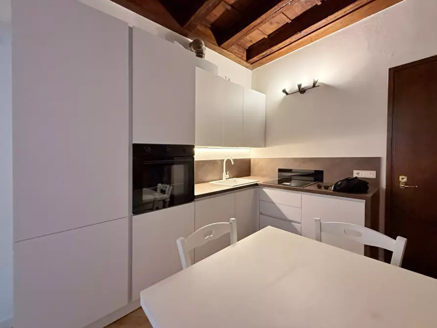 Immagine 4 di Appartamento in affitto  in via duomo 6 a Verona