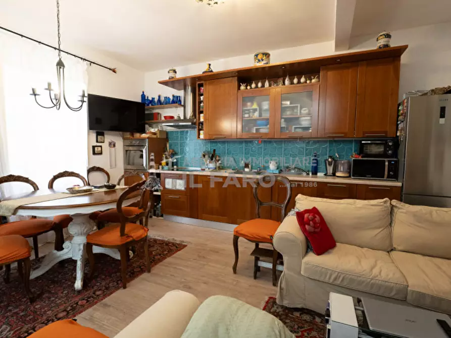 Immagine 4 di Villetta a schiera in vendita  in Via Anita Garibaldi a La Maddalena