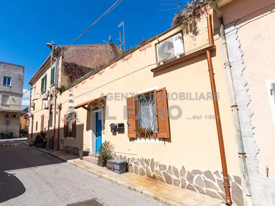 Immagine 29 di Villetta a schiera in vendita  in Via Anita Garibaldi a La Maddalena