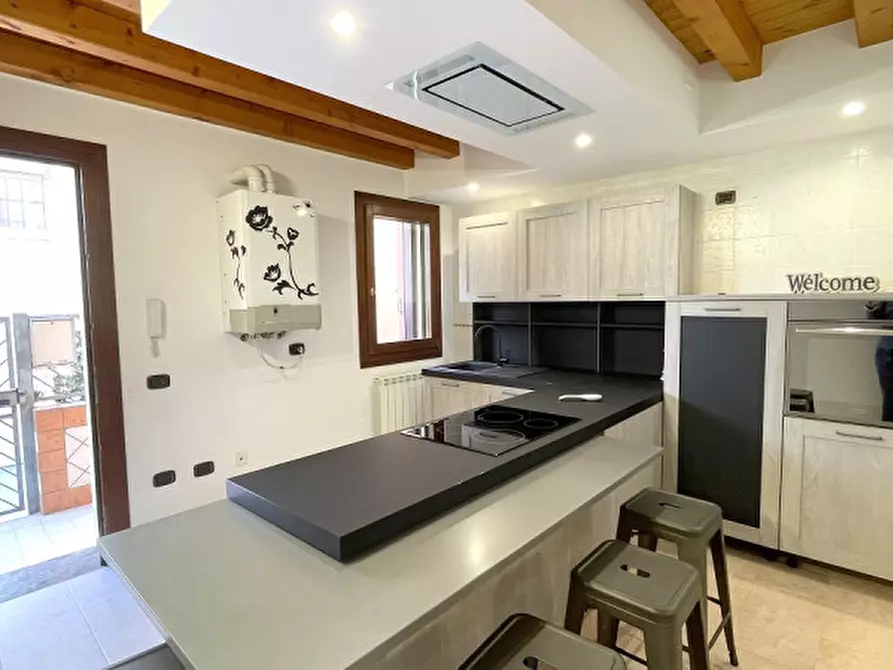 Immagine 1 di Appartamento in affitto  in Via Sottomarina a Chioggia