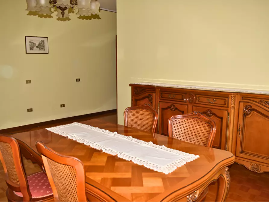 Immagine 6 di Appartamento in vendita  in Via Montanara a Parma