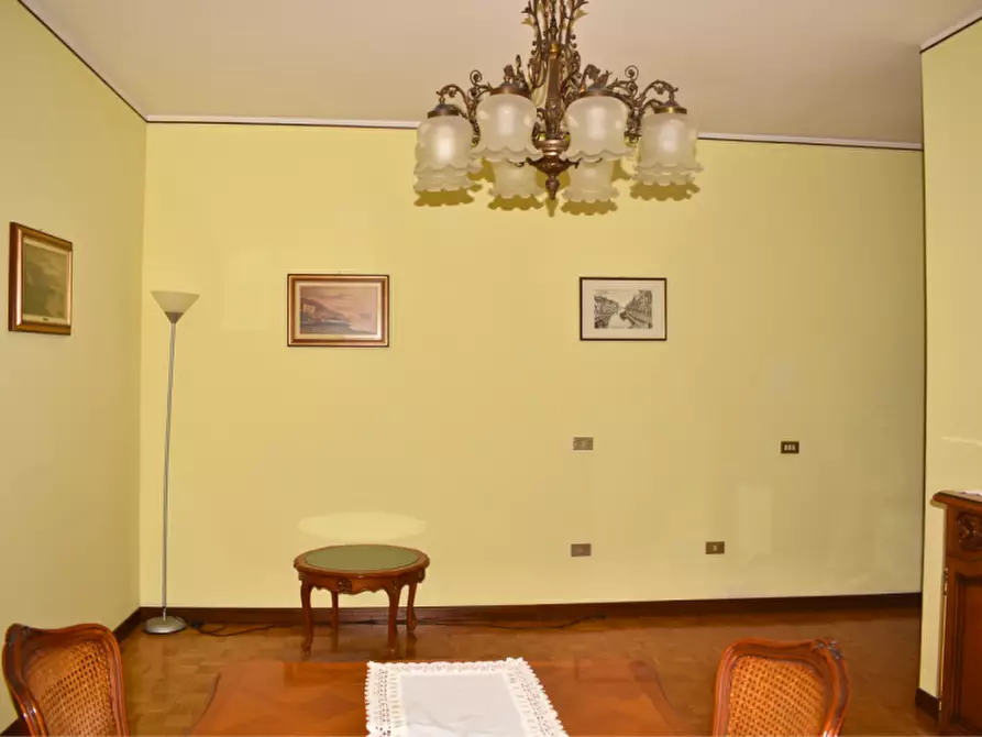 Immagine 8 di Appartamento in vendita  in Via Montanara a Parma