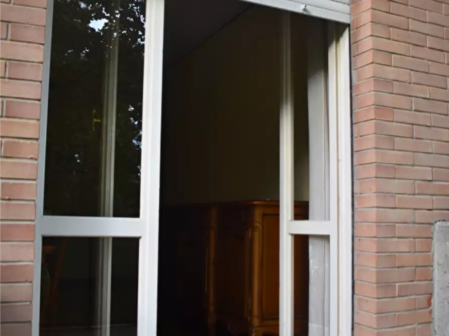 Immagine 10 di Appartamento in vendita  in Via Montanara a Parma