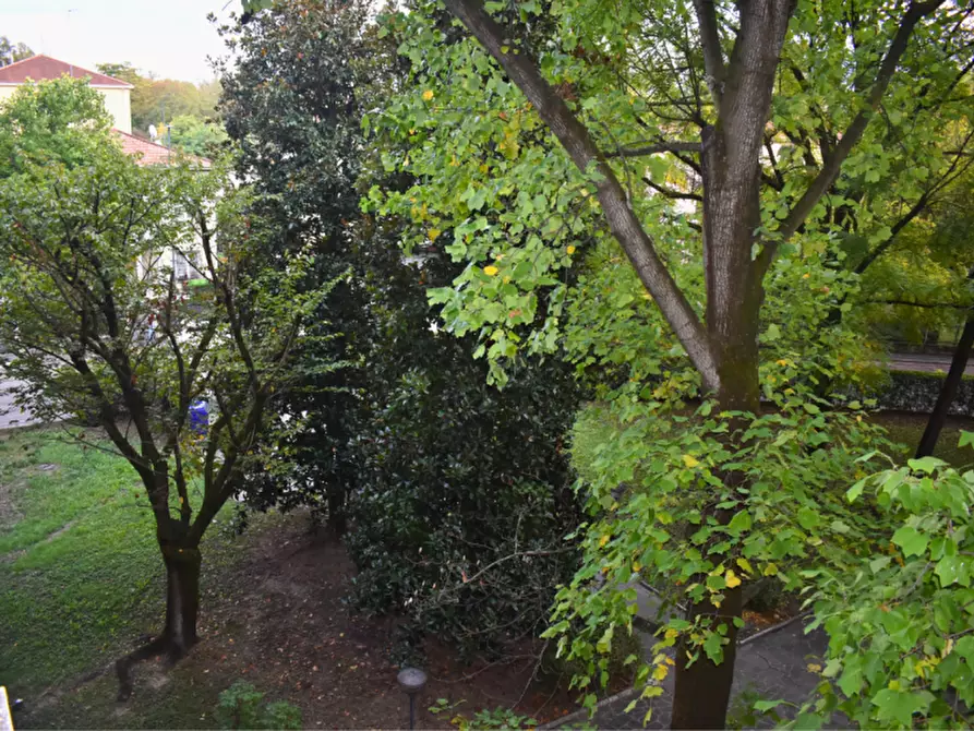 Immagine 19 di Appartamento in vendita  in Via Montanara a Parma