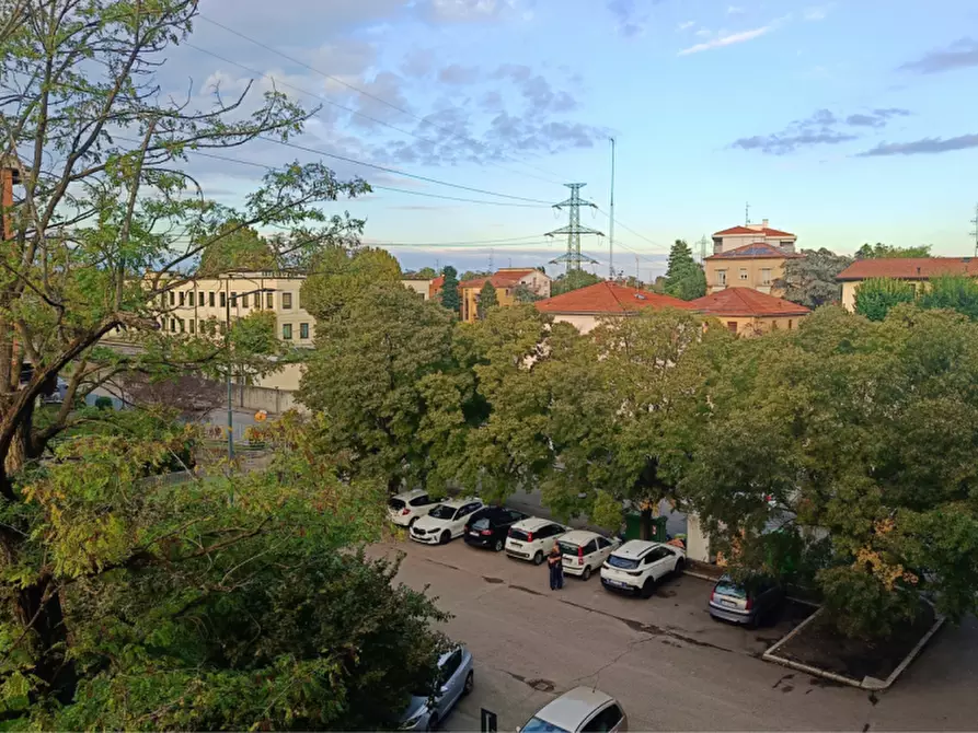 Immagine 35 di Appartamento in vendita  in Via Montanara a Parma