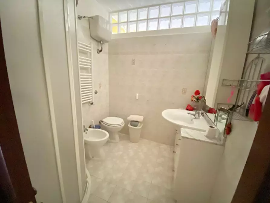 Immagine 6 di Appartamento in vendita  a Reggio Di Calabria