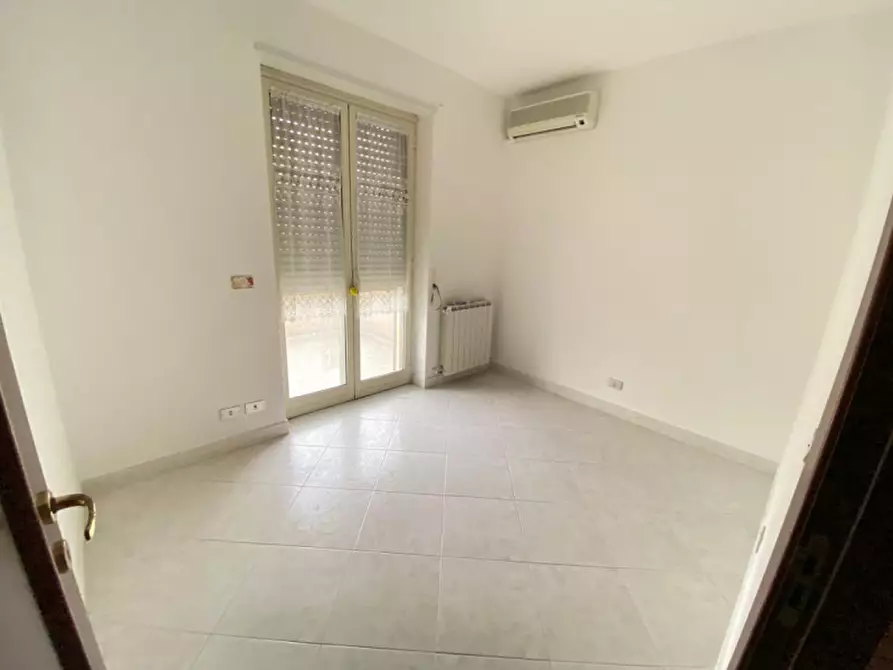 Immagine 12 di Appartamento in vendita  a Reggio Di Calabria