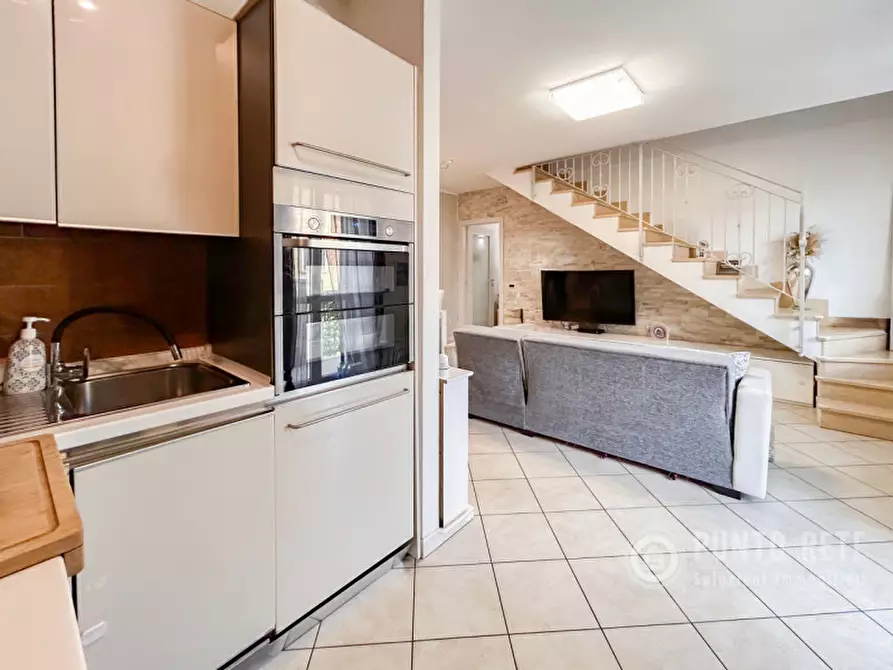 Immagine 13 di Appartamento in vendita  in Via Prese a Pescantina