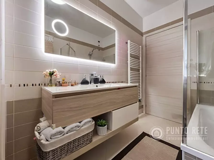 Immagine 25 di Appartamento in vendita  in Via Prese a Pescantina