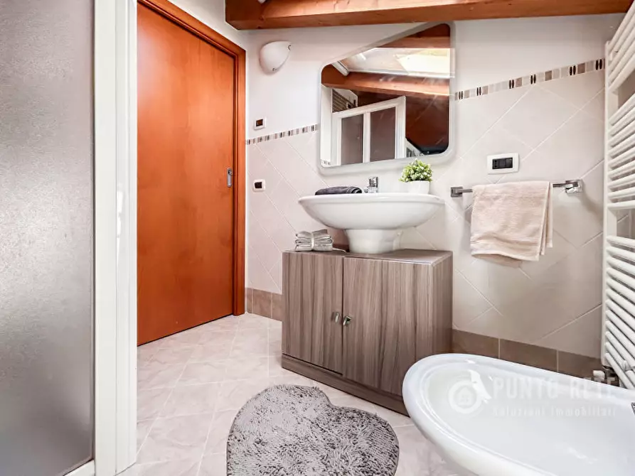 Immagine 40 di Appartamento in vendita  in Via Prese a Pescantina