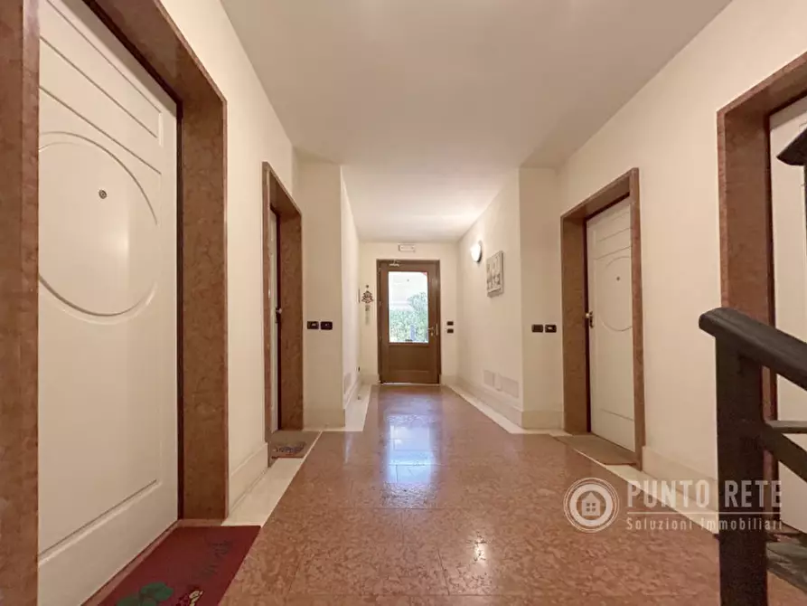 Immagine 45 di Appartamento in vendita  in Via Prese a Pescantina
