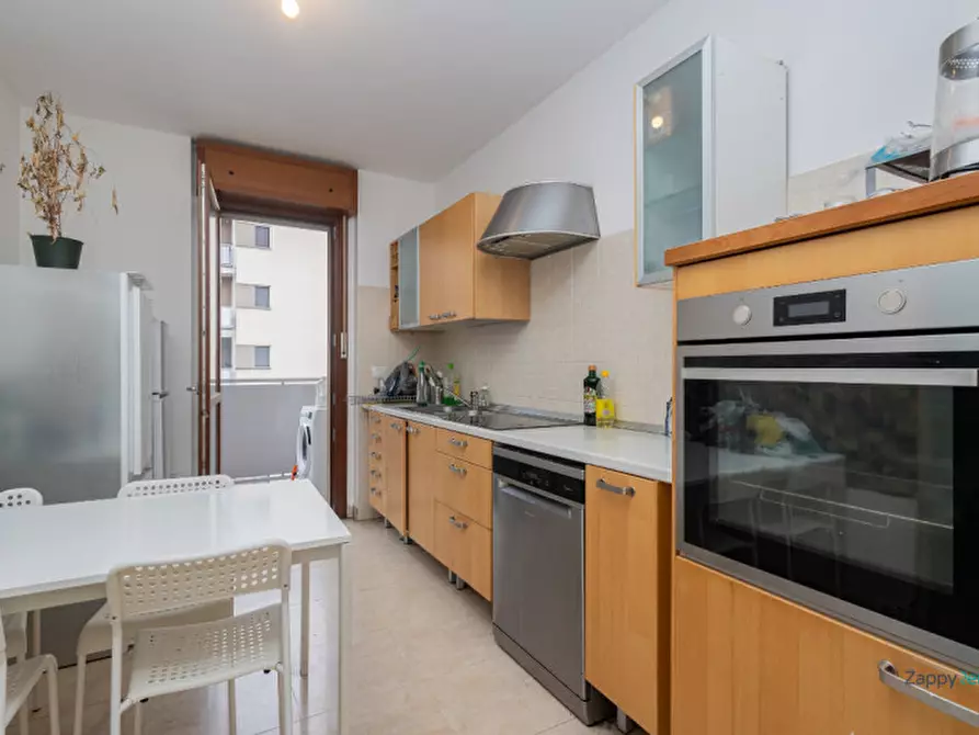 Immagine 6 di Camera in affitto  in Via Jan Palach a Milano