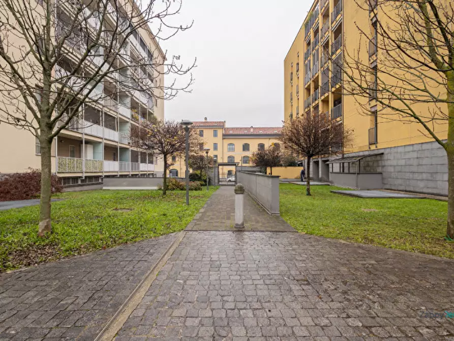 Immagine 12 di Camera in affitto  in Via Jan Palach a Milano