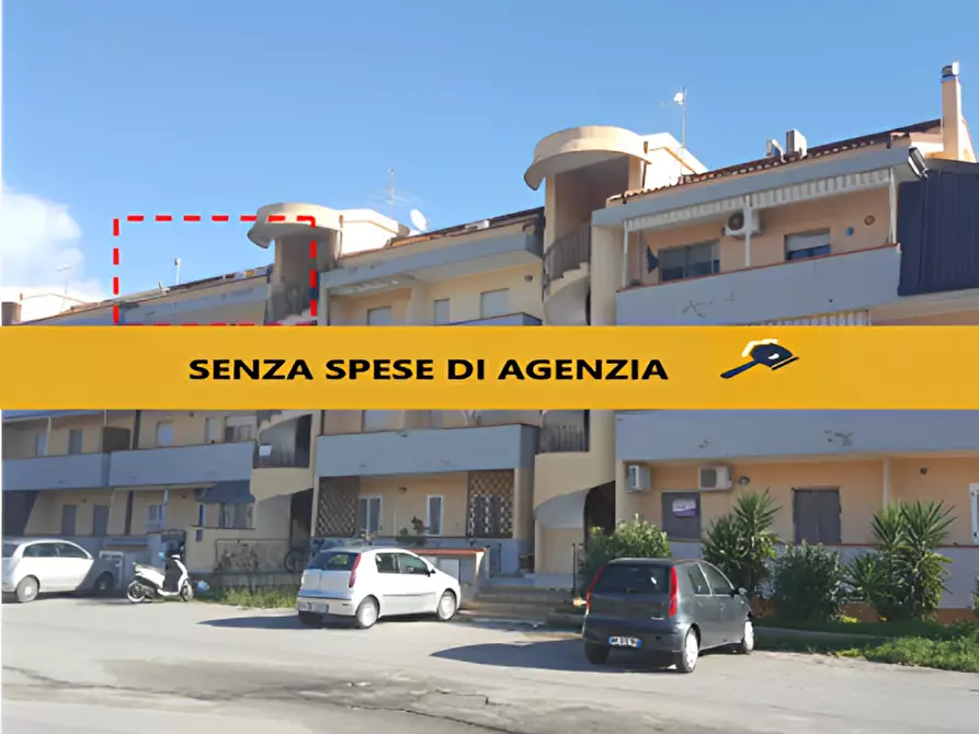 Immagine 1 di Appartamento in vendita  in via Alcide De Gasperi, 18 a Davoli