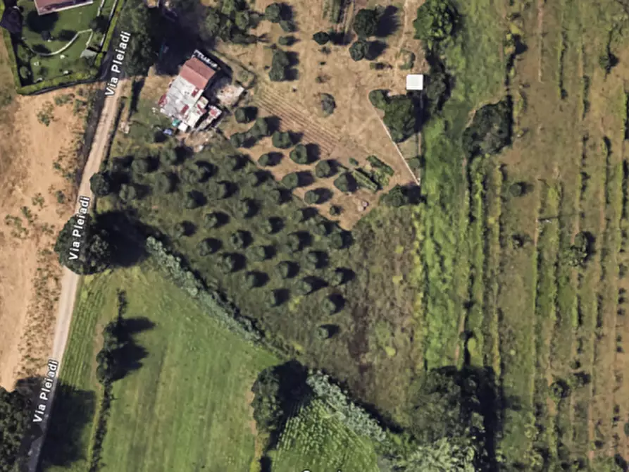 Immagine 1 di Terreno in vendita  a Terni