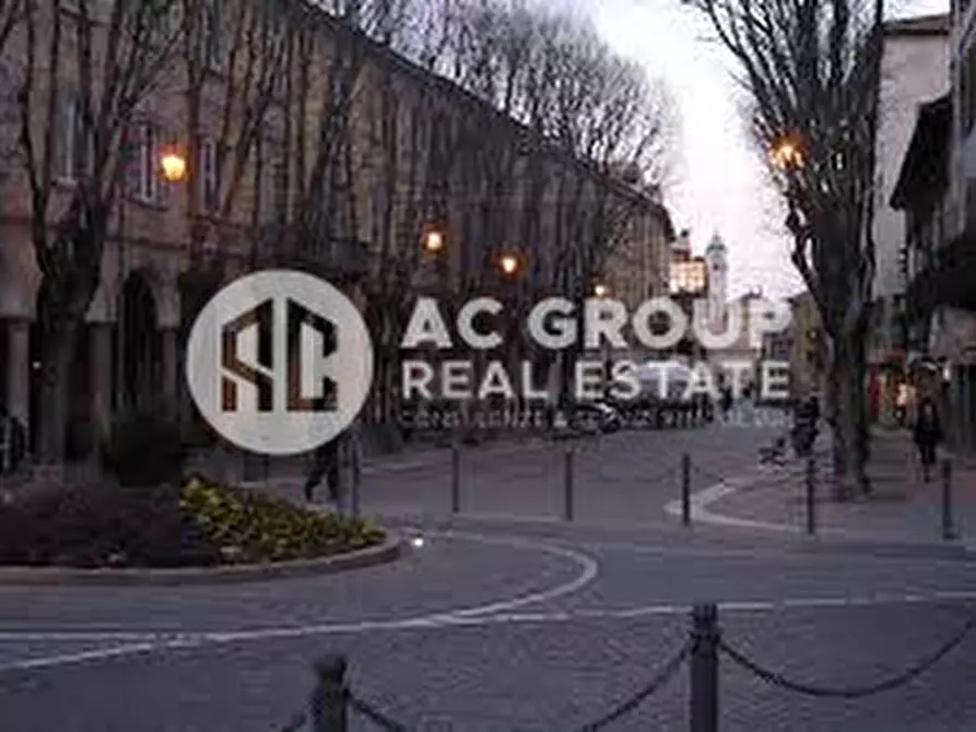 Immagine 5 di Negozio in affitto  in C.so Italia a Saronno