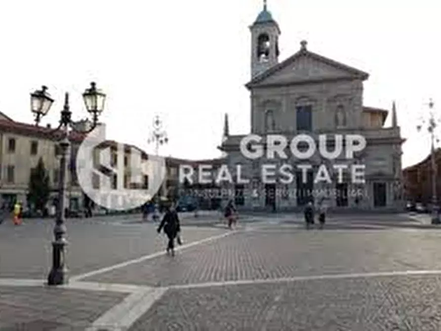 Immagine 7 di Negozio in affitto  in C.so Italia a Saronno