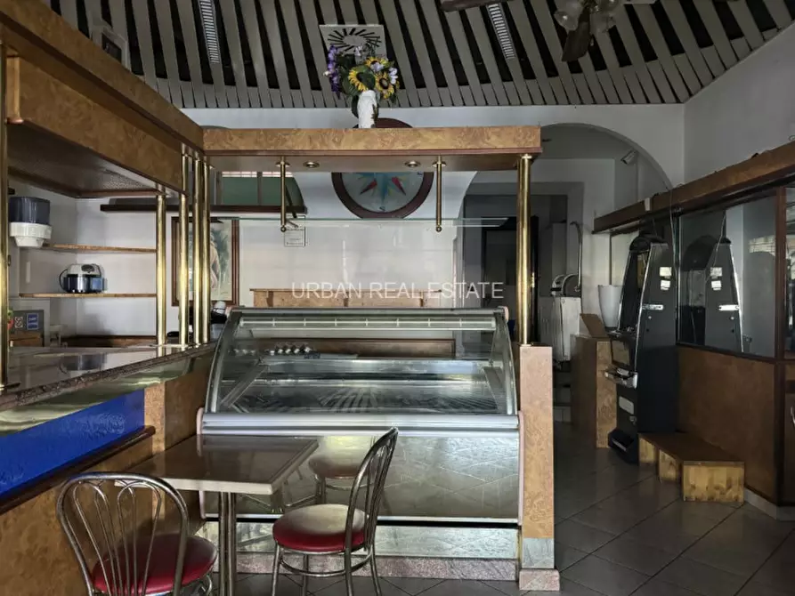 Immagine 11 di Negozio in affitto  in Riva Grumula 6/f a Trieste