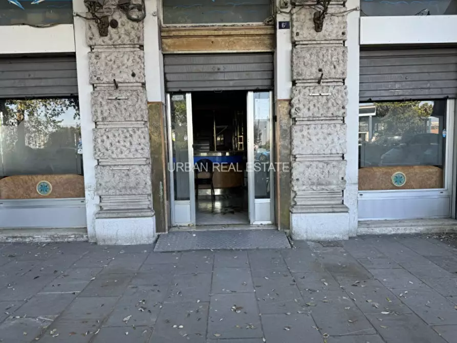 Immagine 13 di Negozio in affitto  in Riva Grumula 6/f a Trieste