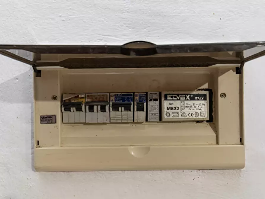 Immagine 24 di Appartamento in vendita  in Via Cherubino Villa 1 a Civate