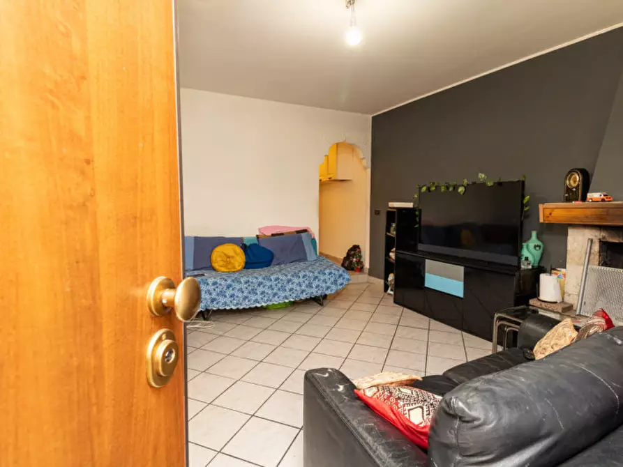 Immagine 28 di Appartamento in vendita  in Via Cherubino Villa 1 a Civate