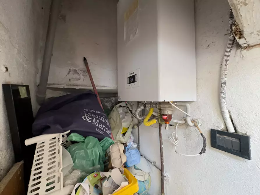 Immagine 31 di Appartamento in vendita  in Via Cherubino Villa 1 a Civate