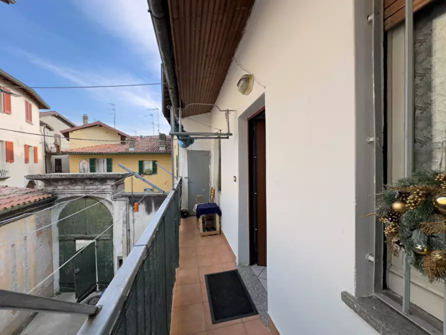 Immagine 33 di Appartamento in vendita  in Via Cherubino Villa 1 a Civate