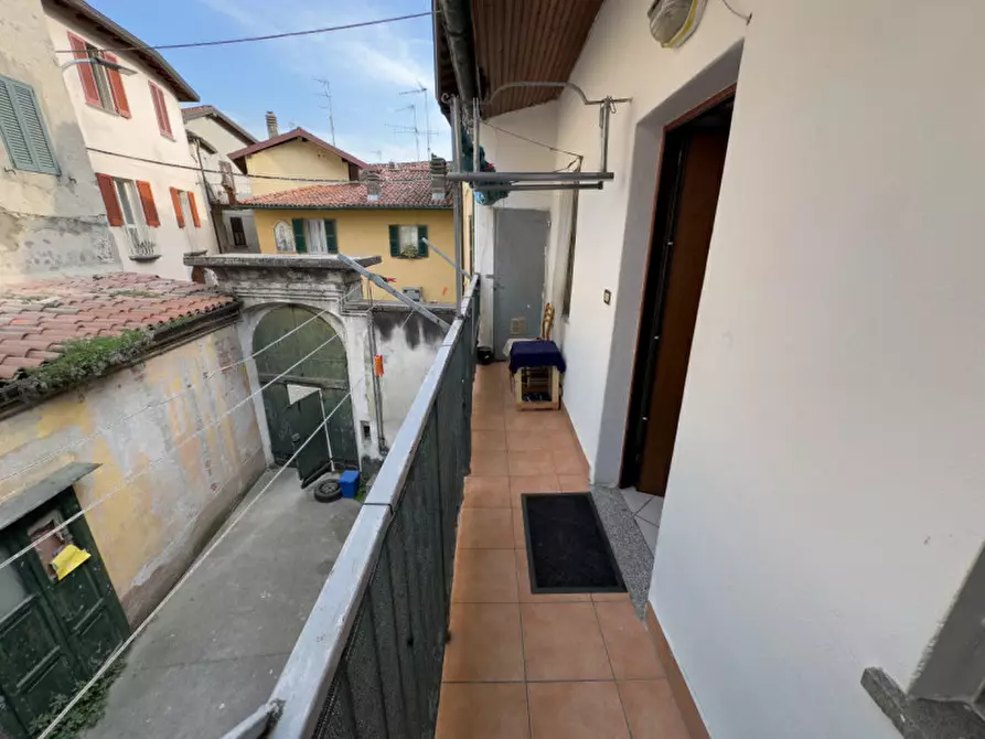 Immagine 35 di Appartamento in vendita  in Via Cherubino Villa 1 a Civate