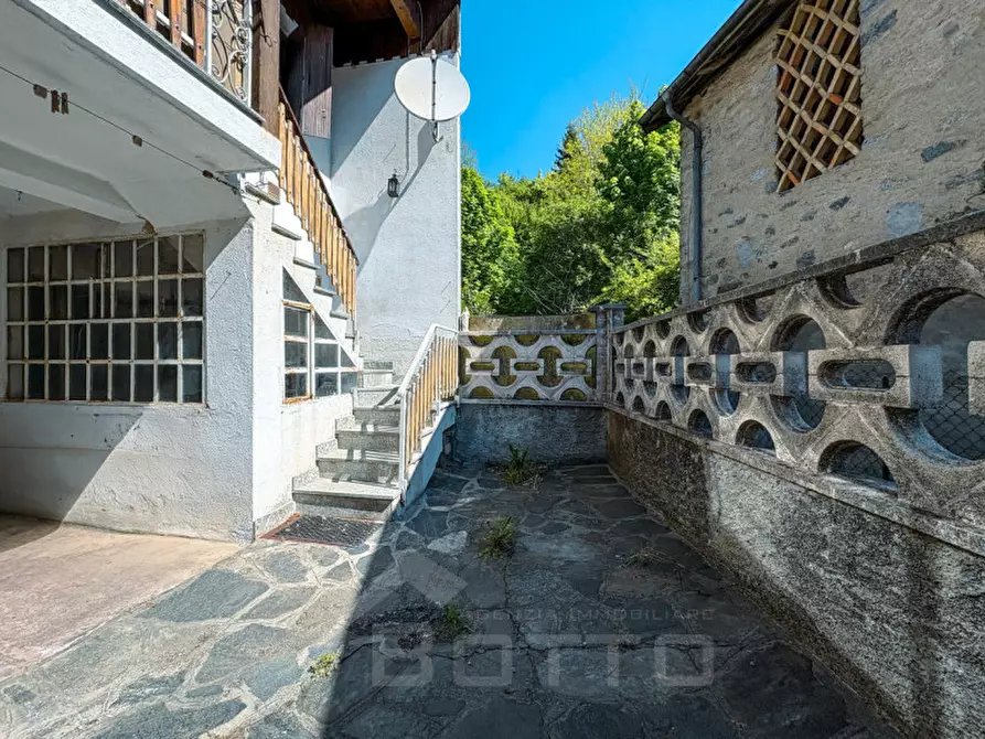 Immagine 15 di Casa indipendente in vendita  in Via alle Alpi 2 a Quarna Sotto