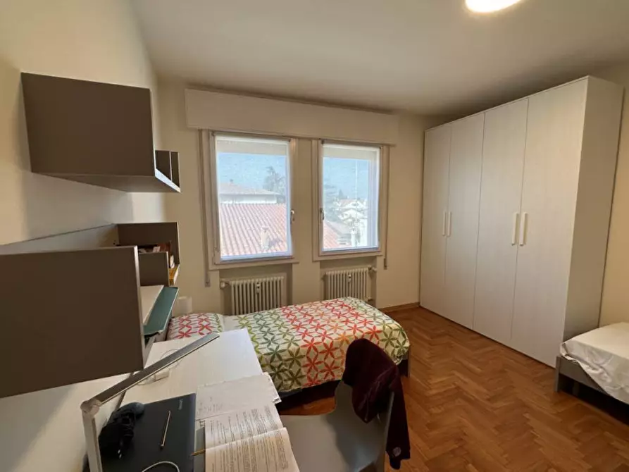 Immagine 4 di Camera in vendita  a Padova