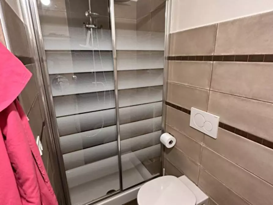 Immagine 8 di Camera in vendita  a Padova