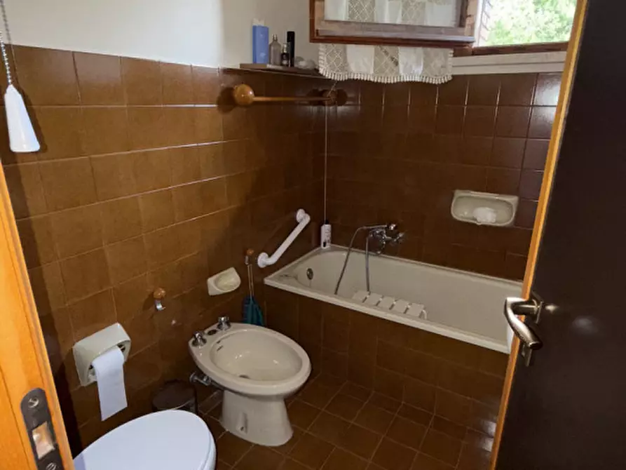 Immagine 10 di Appartamento in vendita  in Via delle Viole a Senigallia