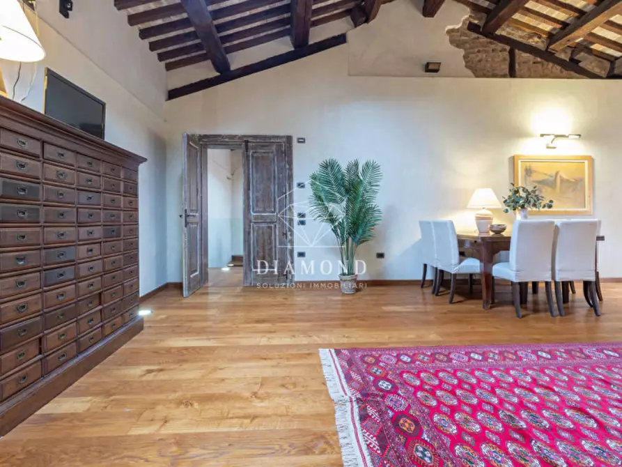 Immagine 32 di Ufficio in vendita  in Viale Bertolini a Montebelluna