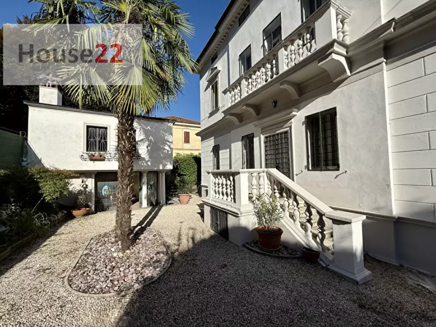 Immagine 16 di Villa in vendita  in Viale Del Risorgimento Nazionale 40 a Vicenza