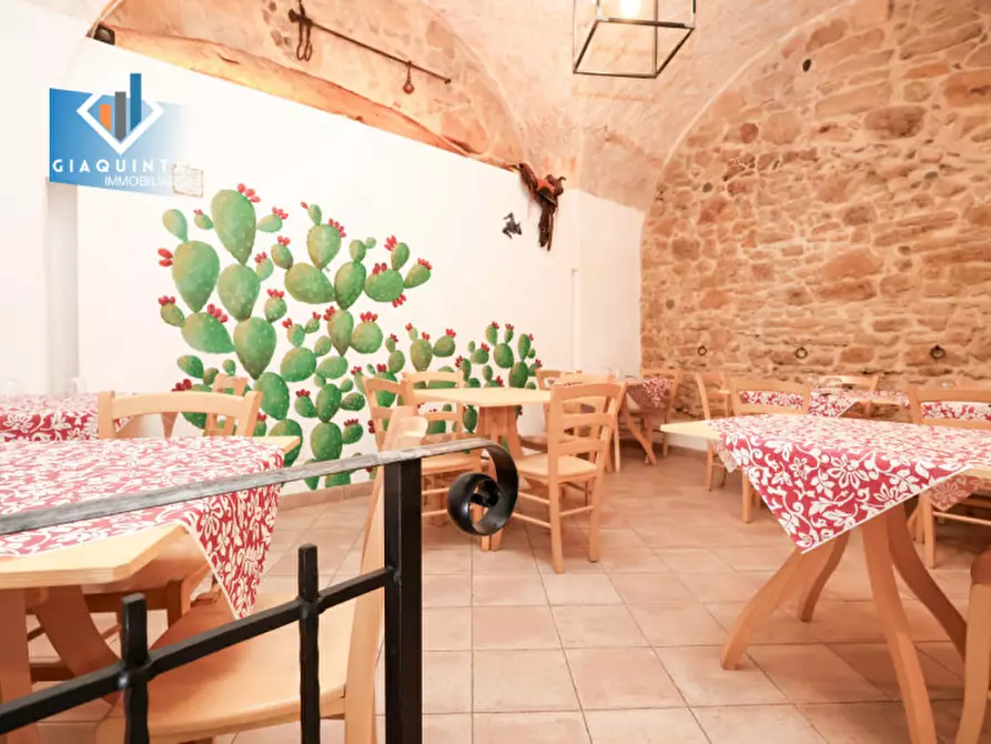 Immagine 4 di Attività commerciale in vendita  in Via Vittorio Emanuele Secondo n.52 a Palagonia