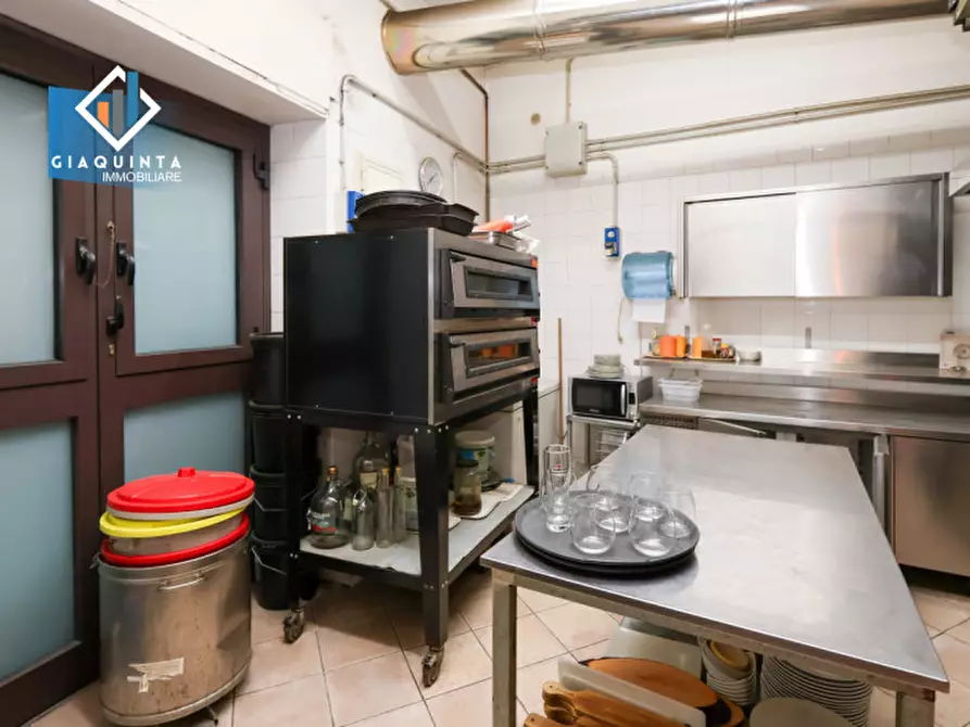 Immagine 14 di Attività commerciale in vendita  in Via Vittorio Emanuele Secondo n.52 a Palagonia