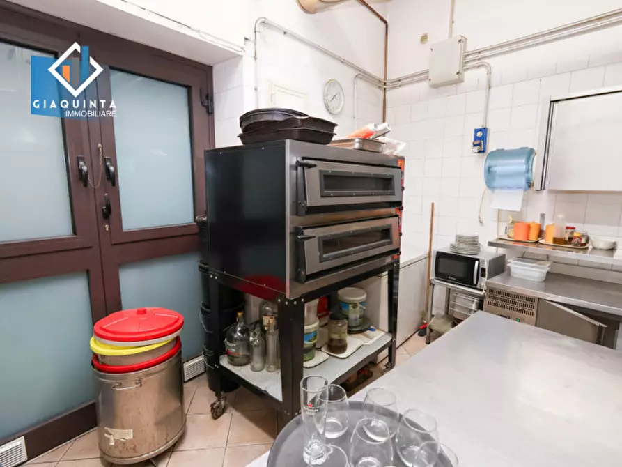 Immagine 16 di Attività commerciale in vendita  in Via Vittorio Emanuele Secondo n.52 a Palagonia