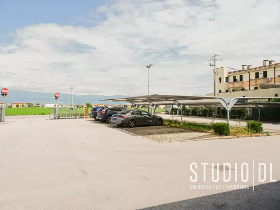 Immagine 14 di Negozio in vendita  in Viale Della Repubblica n. 29 a Sandrigo