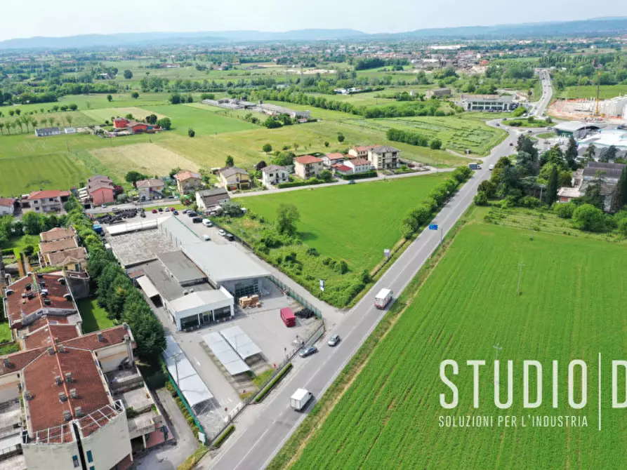 Immagine 16 di Negozio in vendita  in Viale Della Repubblica n. 29 a Sandrigo