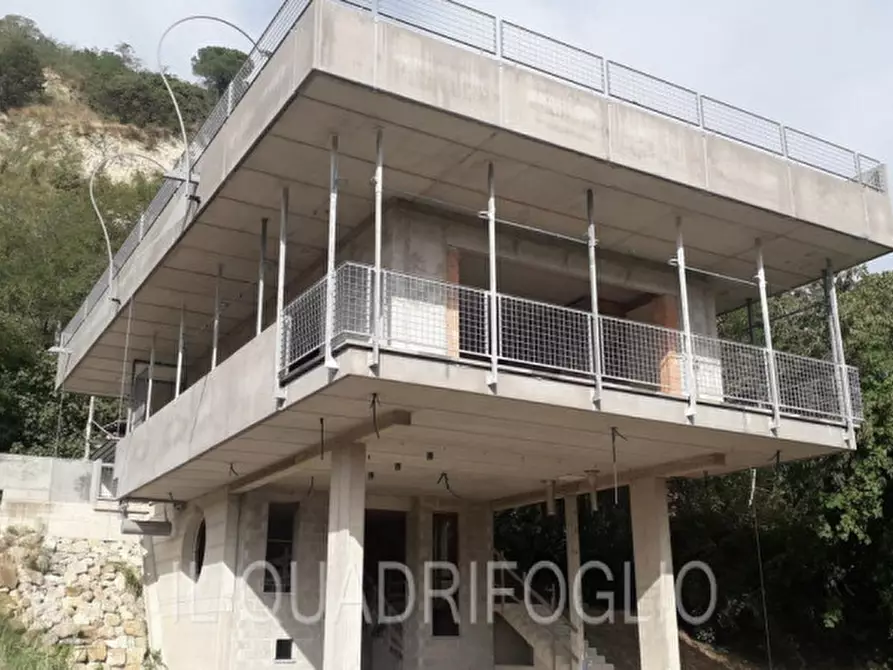 Immagine 1 di Villa in vendita  in Via Provinciale Diolaguardia a Roncofreddo
