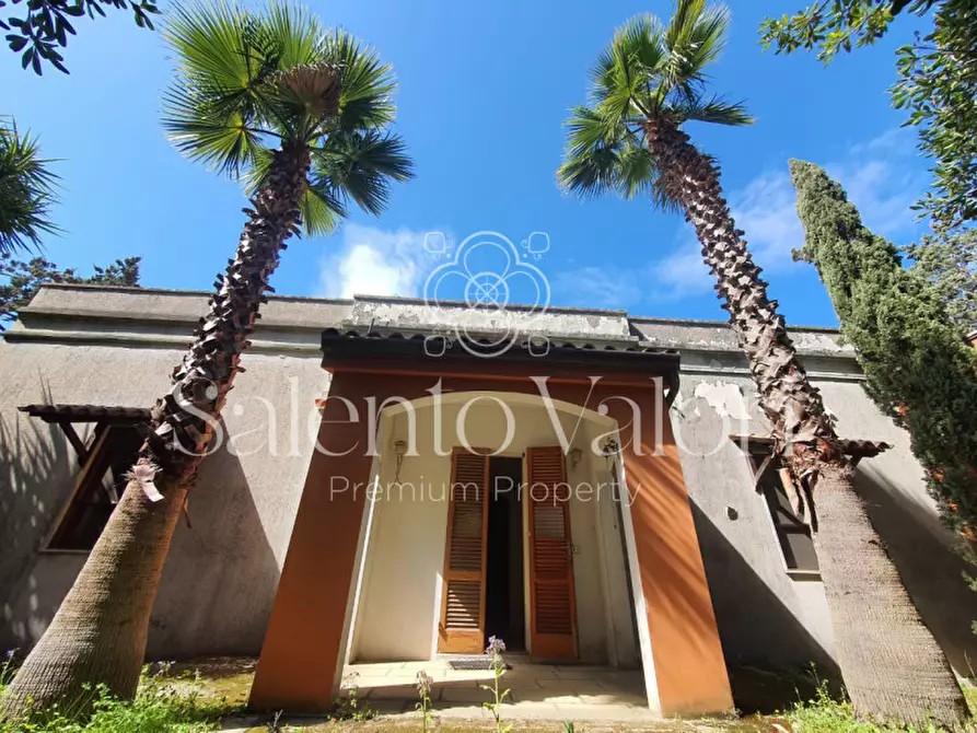 Immagine 1 di Villa in vendita  in Via Provinciale Collepasso a Parabita